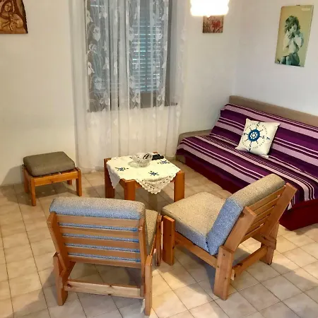 Markelj Apartment *